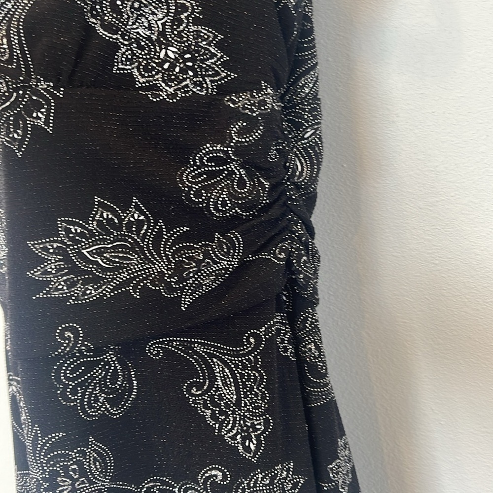 Dressbarn Womens Black Sleeveless Tank Top Blouse Glitzy Shimmery Size L - Picture 7 of 9